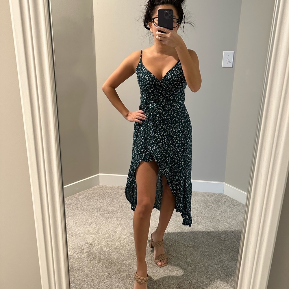 Women’s High-Low Floral Wrap Dress - Abercrombie and Fitch XSP
